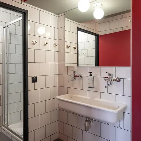 Otel Eklo Centre Ile De *