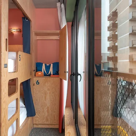 Eklo Centre Ile De فندق