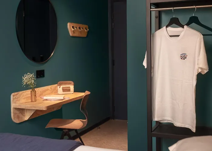 Eklo Centre Ile De Hotel