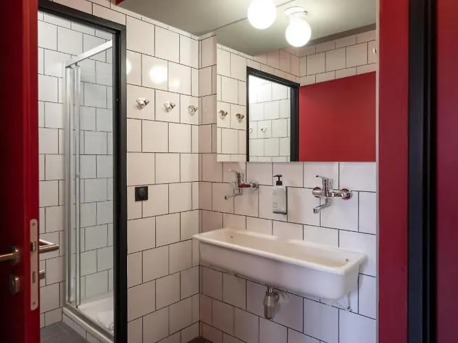 Eklo Centre Ile De Hotel